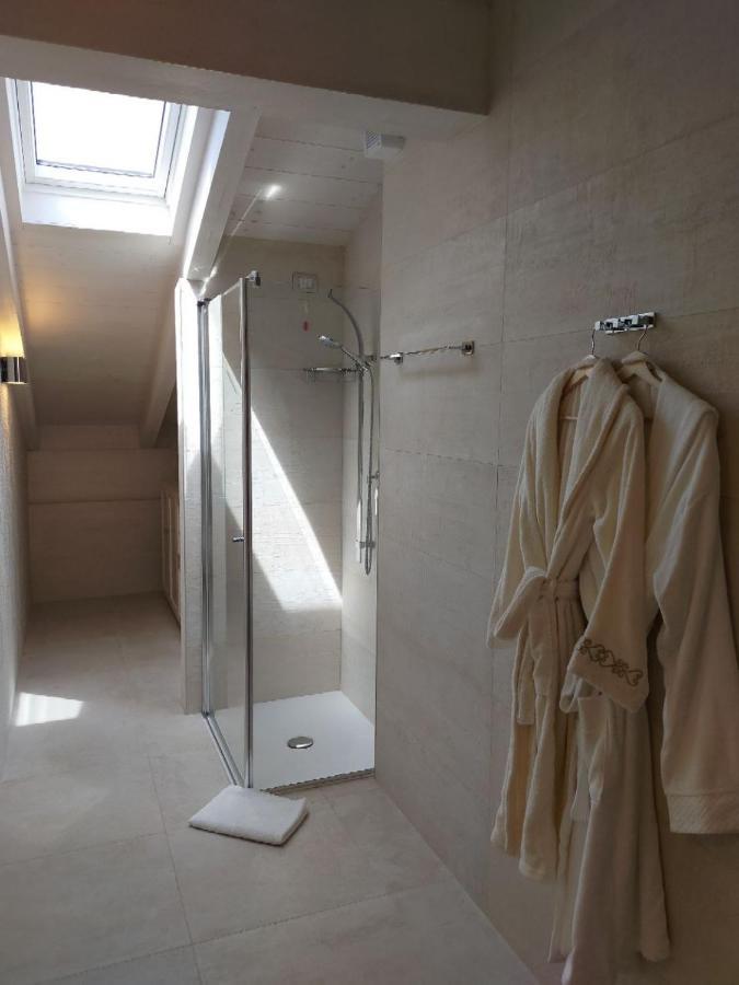 Sweet Dream Deluxe Apartment Sirmione Eksteriør bilde