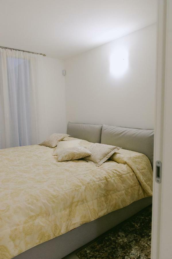 Sweet Dream Deluxe Apartment Sirmione Eksteriør bilde