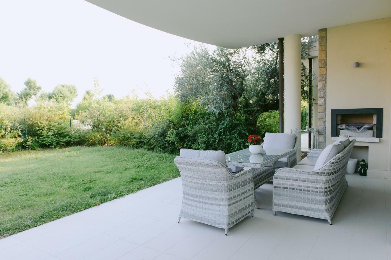 Sweet Dream Deluxe Apartment Sirmione Eksteriør bilde